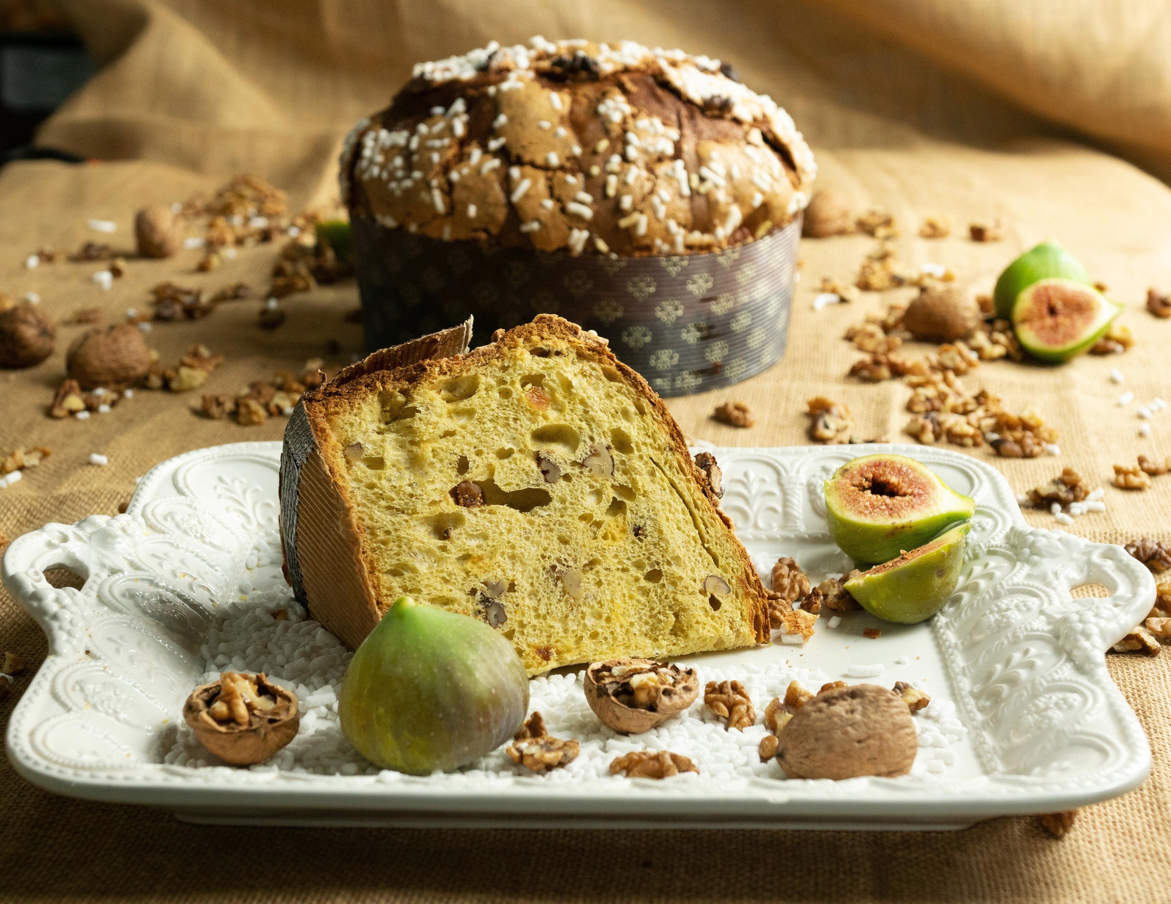 PANETTONE Artizanal Sicilian, cu Nuci Smochine si Muscat, PELUSO, 1 Kg