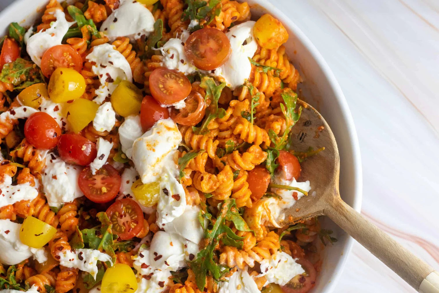 paste fusilli cu sos rosii 
